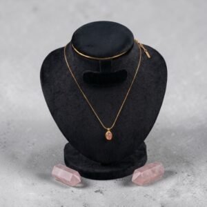 Delicate Gold-Tone Chain With a Oval Stone Pendant