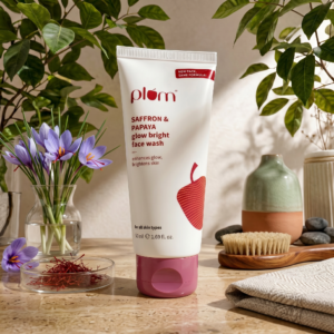 Plum Papaya Glow Bright With Vitamin B5 & Saffron Face Wash (50ml)